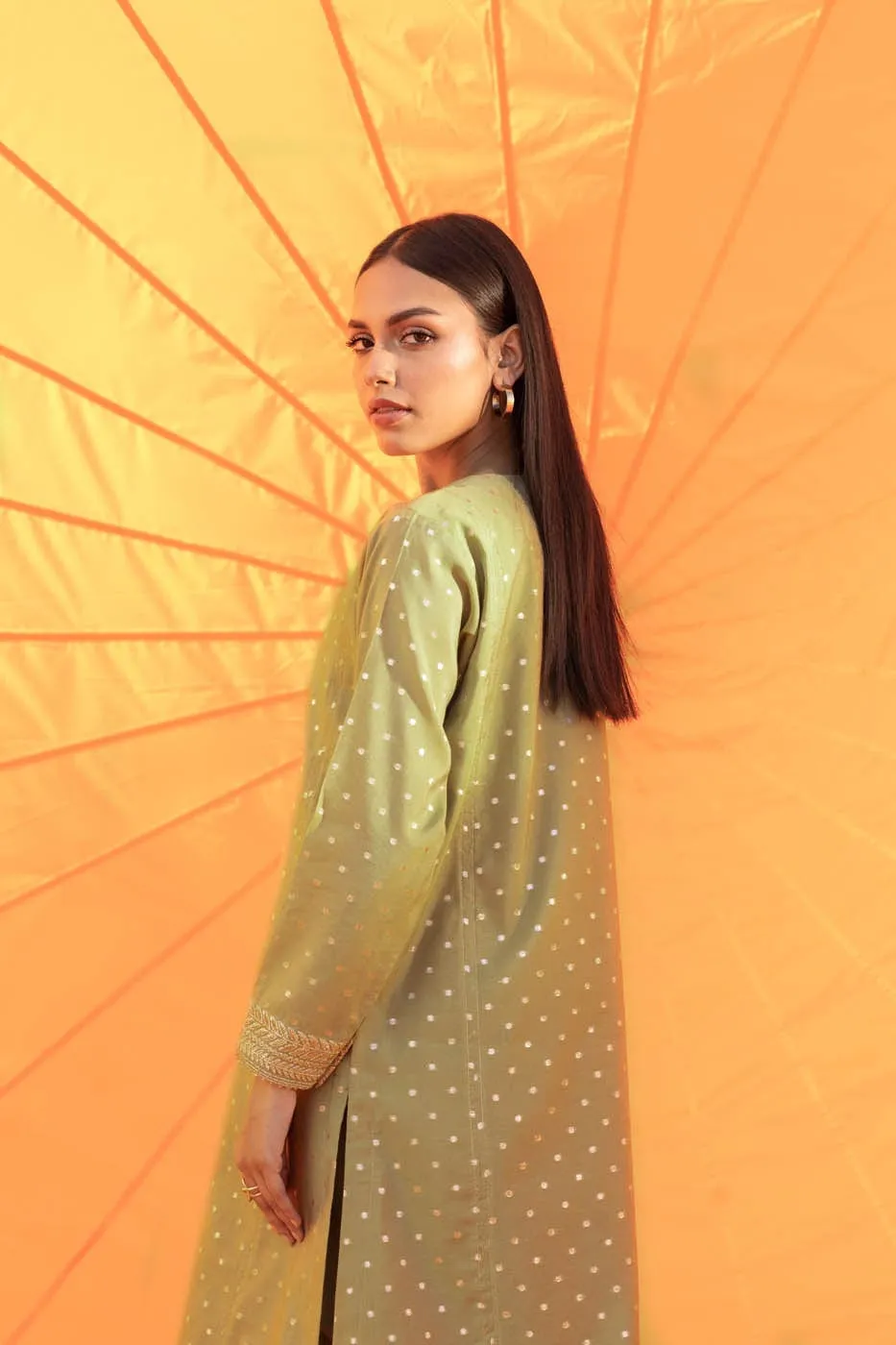 Zari Kurti