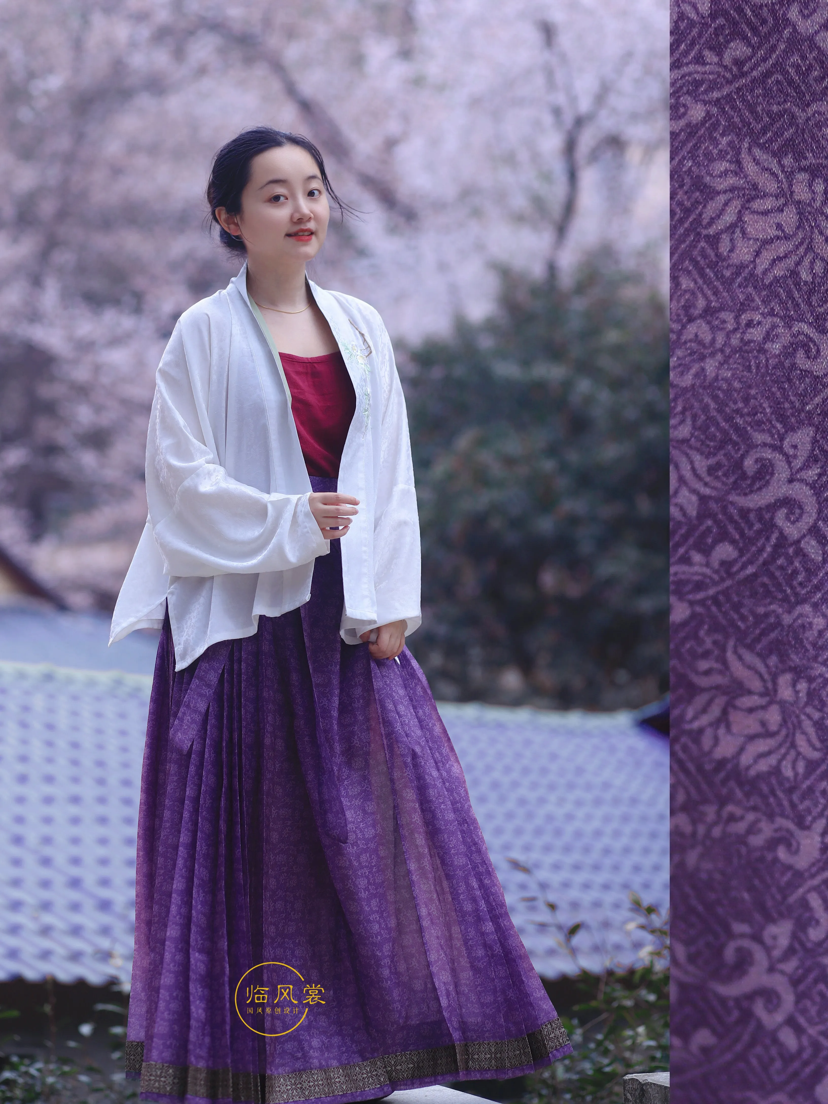 Zuoye 昨夜 In a Fortnight Ming Dynasty Sheer Summer Mamian Skirt